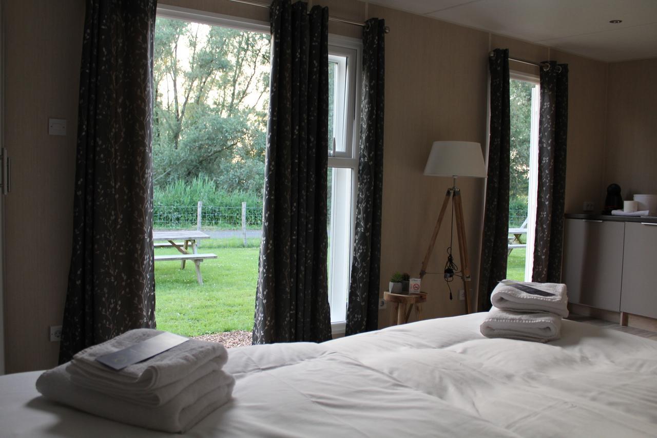 De Brabantse Biesbosch Hotell Werkendam Exteriör bild