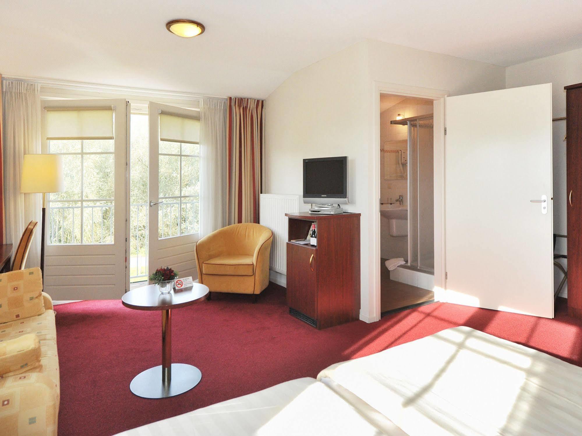 De Brabantse Biesbosch Hotell Werkendam Exteriör bild