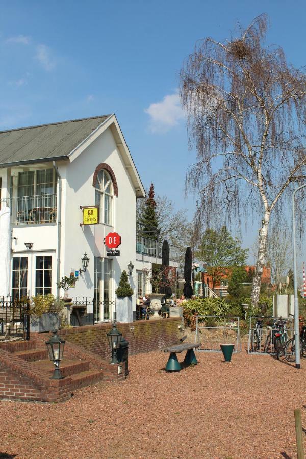De Brabantse Biesbosch Hotell Werkendam Exteriör bild