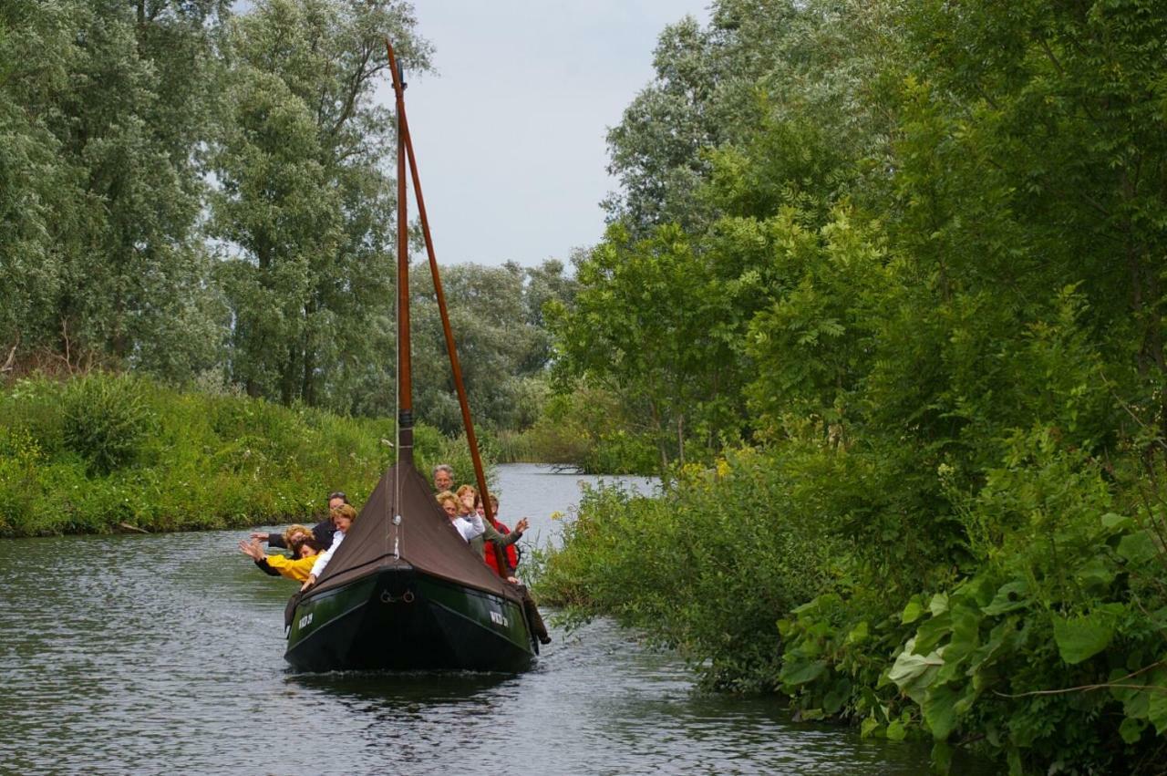 De Brabantse Biesbosch Hotell Werkendam Exteriör bild